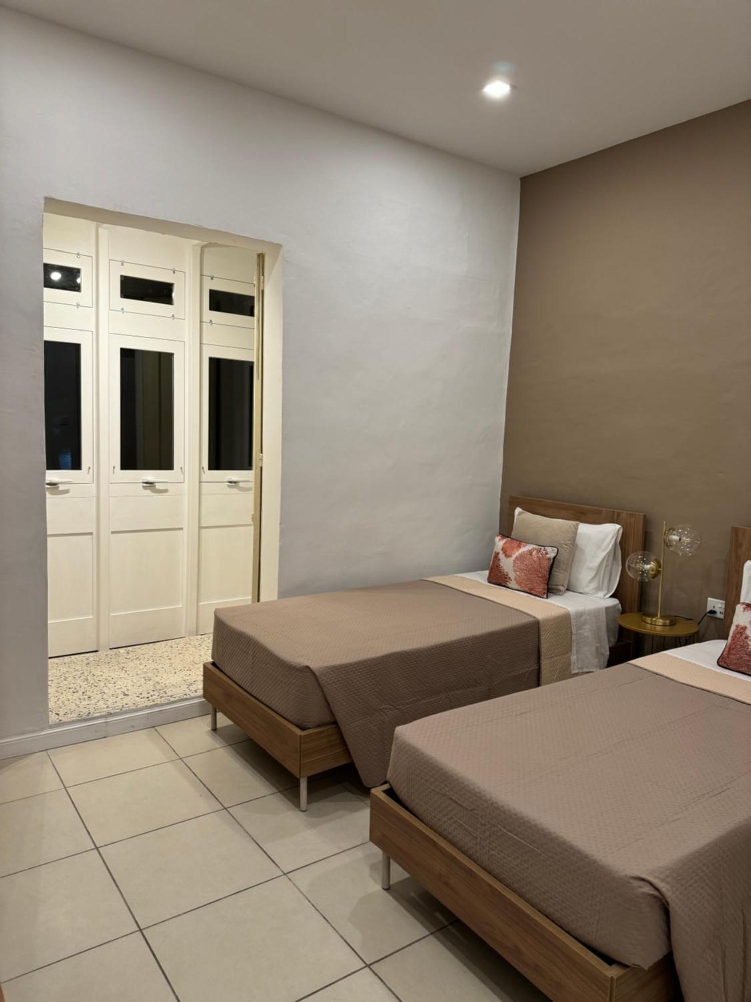 Townhouse 26 In Sliema, Malta Villa Exterior photo